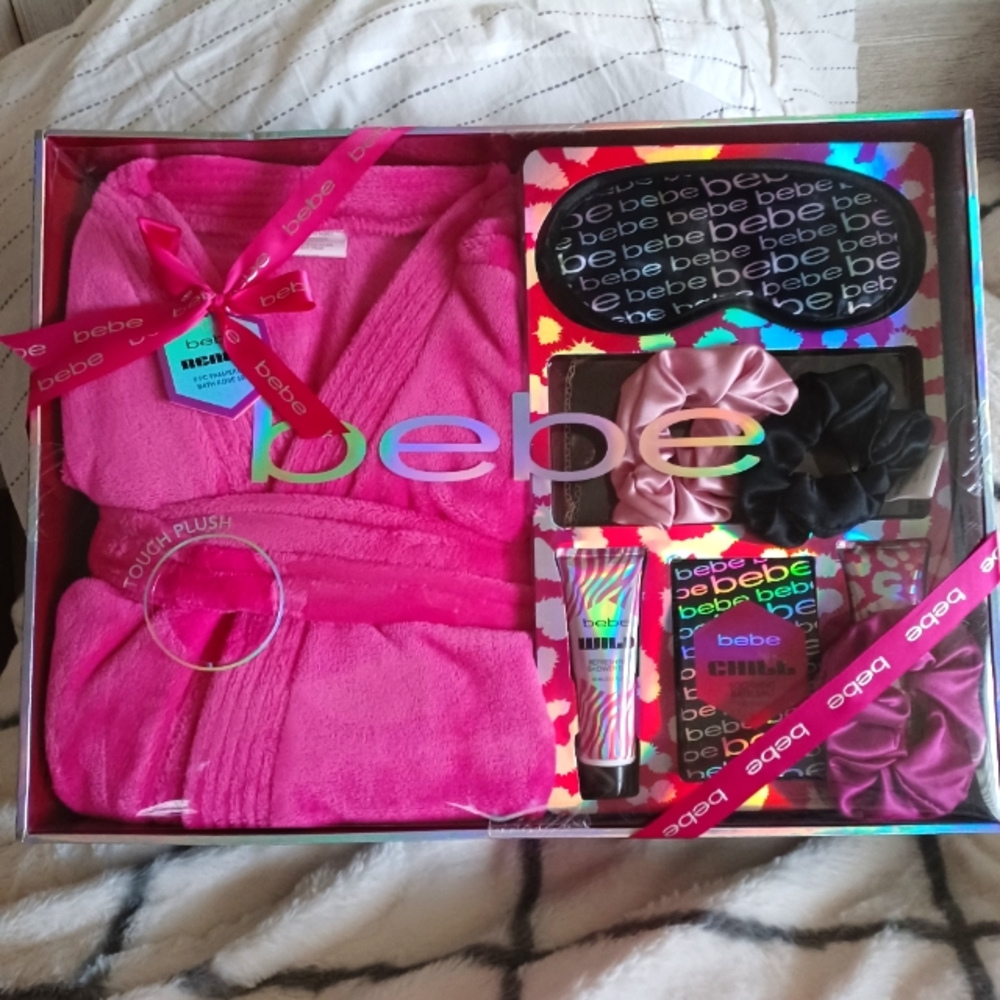 BeBe spa set. One size fits all